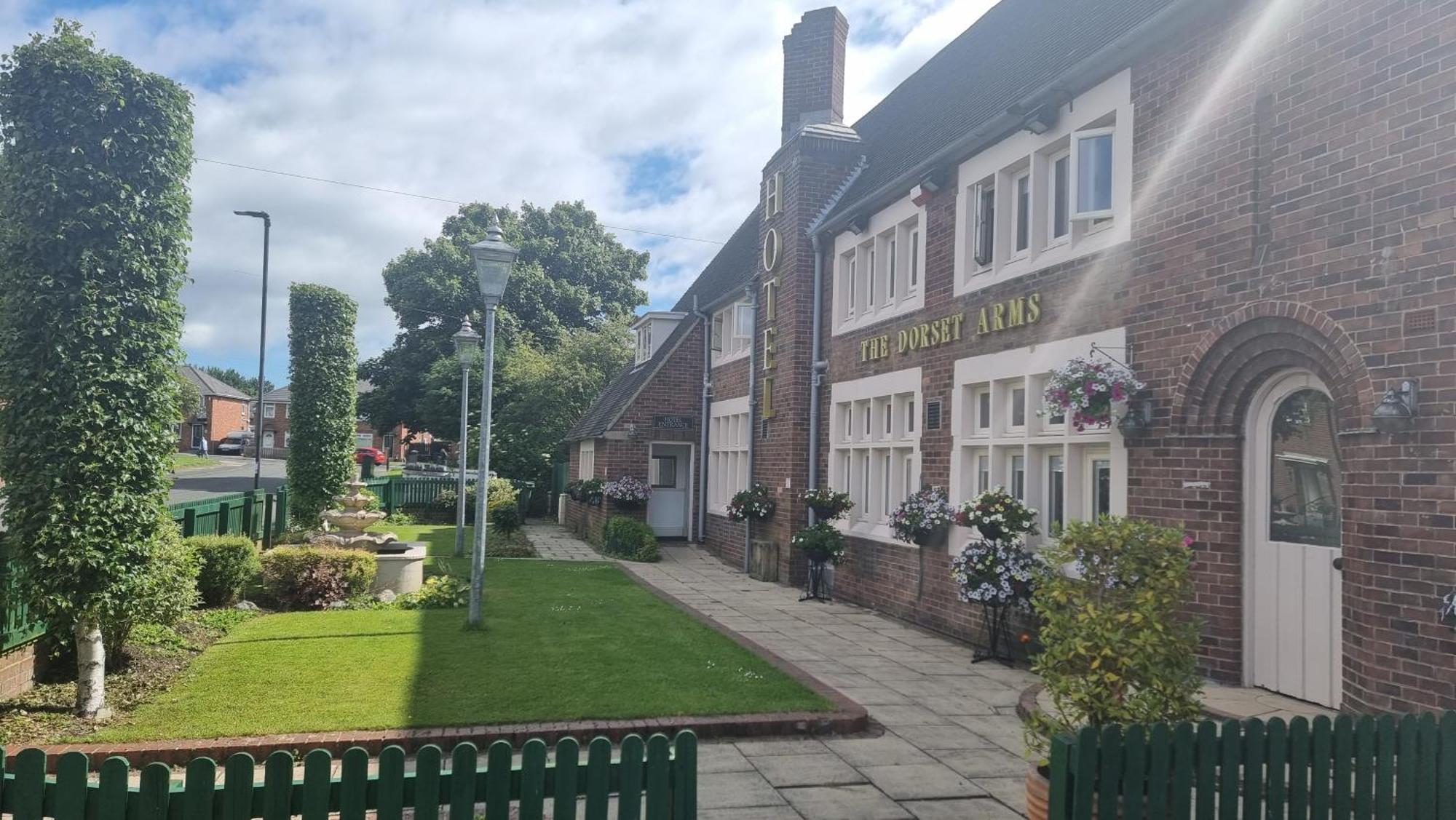 Dorset Arms Hotel 월젠드 외부 사진