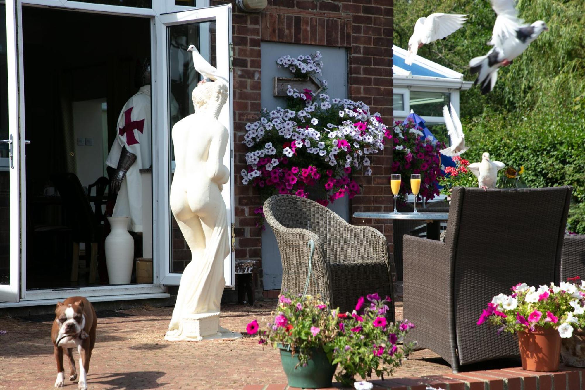 Dorset Arms Hotel 월젠드 외부 사진